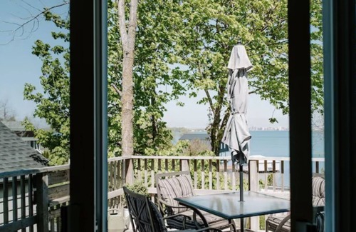Wolfe Island Apartment | Lakeside Getaway in Marysville, Wolfe Island - Shopkeepers Apartment