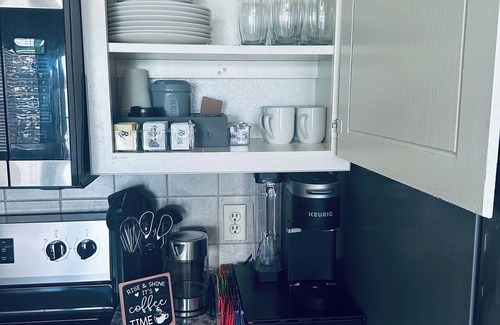 Granbury Condo | Lakeside Getaway - The Escape - Granby TX