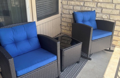 Granbury Condo | Lakeside Getaway - The Escape - Granby TX