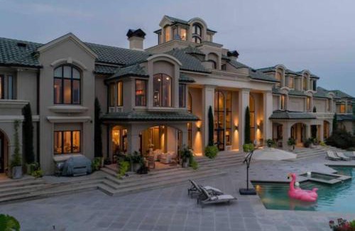 Alexander City Villa | Lakeside Grande Villa