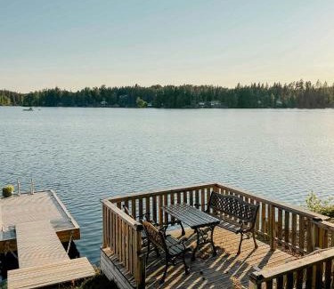 Karlskoga House | Lakeside Holiday Home With Sauna Near Karlskoga
