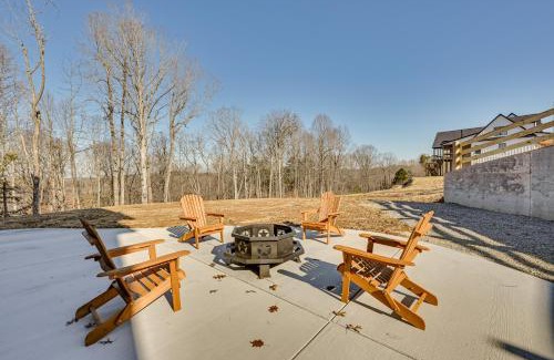 Clarkson House | Lakeside Home Near Mammoth Cave and Nolin Lake!