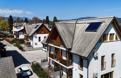 Bled Apartment | Lakeside Living: Modern Apartment Just 400m from Lake Bled