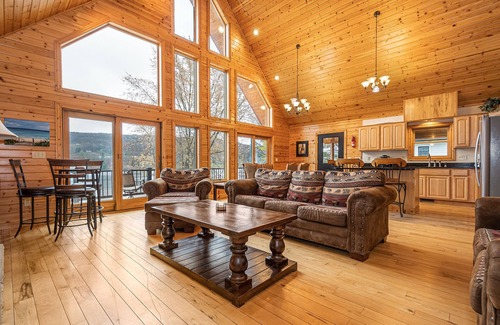 McHenry Cottage | Lakeside Lodge