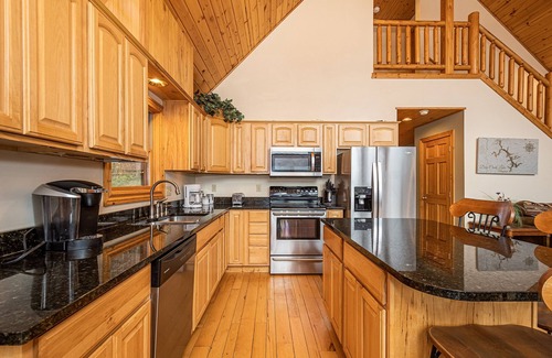 McHenry Cottage | Lakeside Lodge