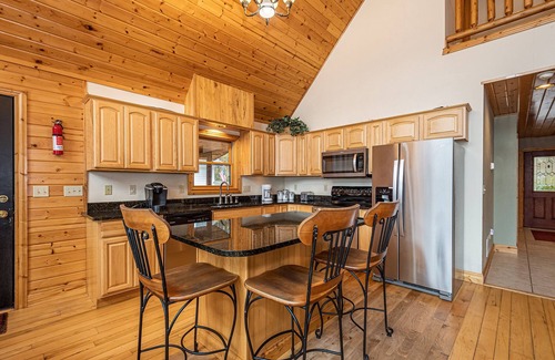 McHenry Cottage | Lakeside Lodge