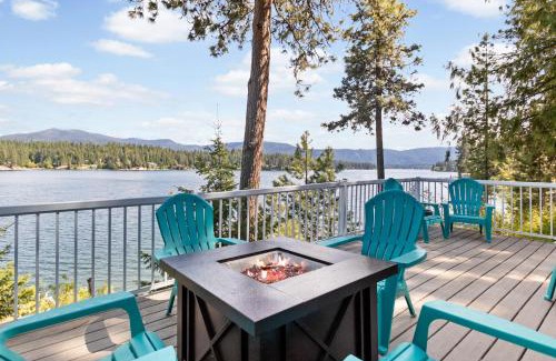 Hayden Lake House | Lakeside Loungin'