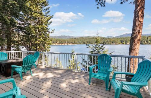 Hayden Lake House | Lakeside Loungin'