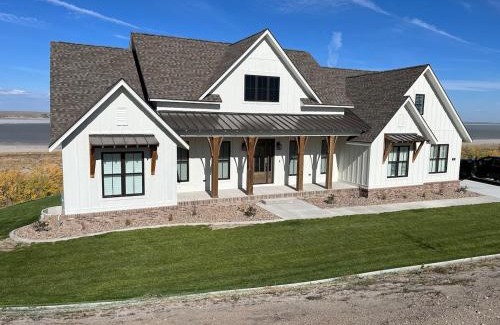 Brule House | Lakeside Paradise!
