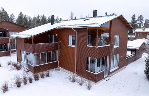 Oulu Apartment | Lakeside Retreat near the University, with 2 free parking spots