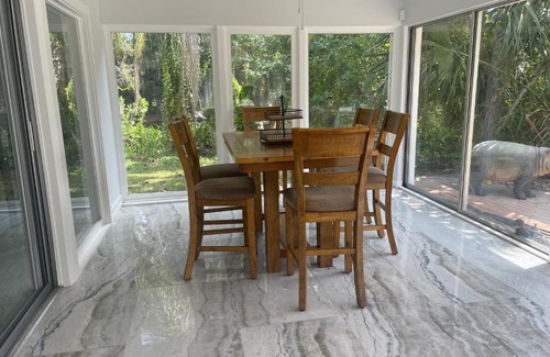 Port Saint Lucie House | Lakeside Retreat