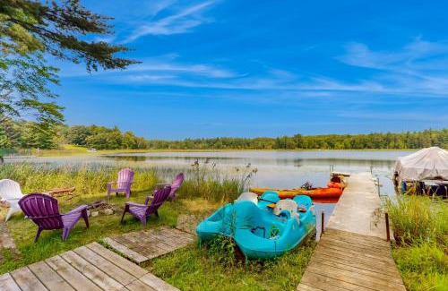 Deerwood House | Lakeside Solitude