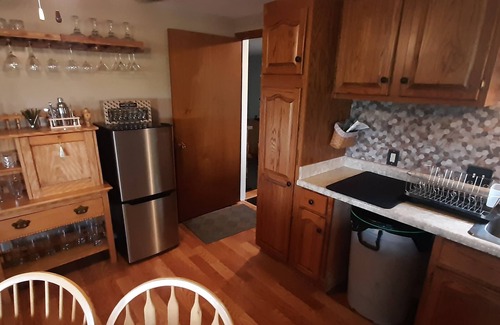 Peel Cottage | Lakeview Cottage