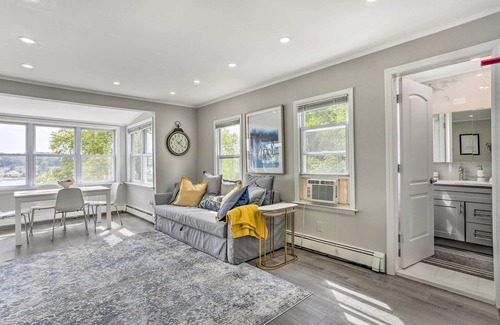 Hopatcong House | Lakeview Cozy Home - 2-Bedroom Cottage in Hopatcong, NJ