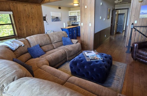 Sulphur House | Lakeview Hideaway - Amazing View of Lake of the Arbuckles
