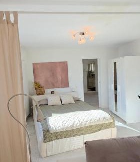 Brissago Apartment | Lakeview Hideaway - Brissago