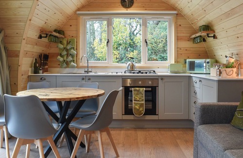 Battle Cottage | Lakeview Lodge- UK40692