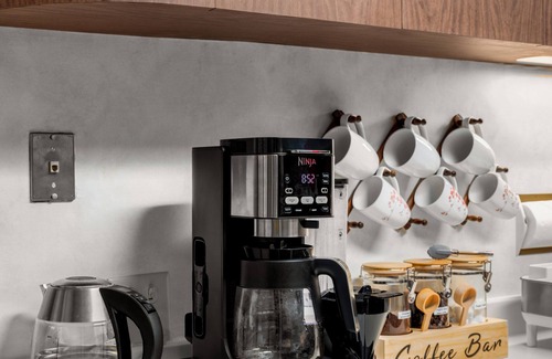 Rainier Valley House | Lakeview Tranquility Hot Tub Retreat Coffee Bar - Dog Friendly