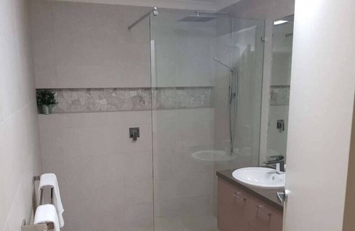 Lake Hume Village Condo | Lakeview Villa Suite 5