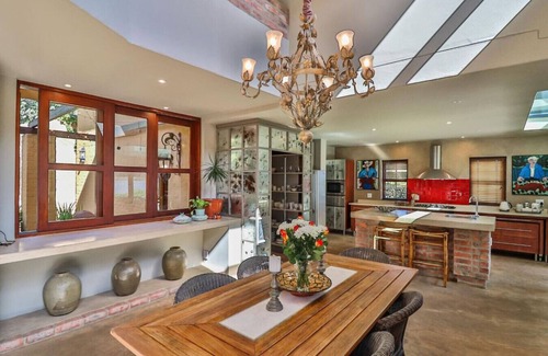Hermanus Villa | Lakeview Villa | Spacious Luxury | Bird lovers