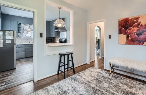 Edgewater House | Lakewood Gem Near Red Rocks, Parks & More