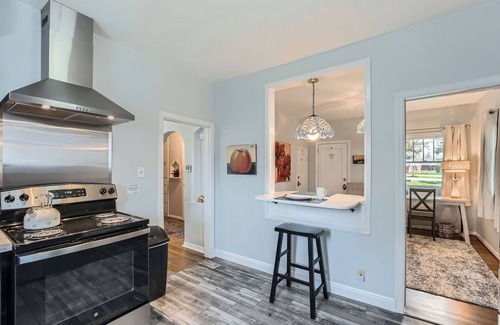 Edgewater House | Lakewood Gem Near Red Rocks, Parks & More