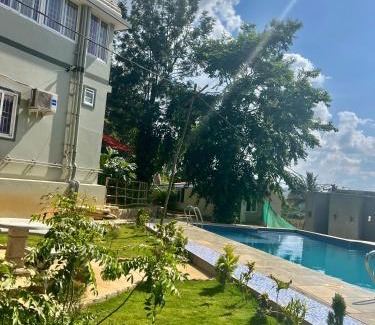 Yelagiri Resort | Lakshmi Flower Tech Resort