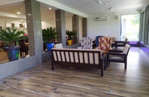 Ranakpur Hotel | Lal Bagh Resort Ranakpur - Step into the wild, Stay in luxury