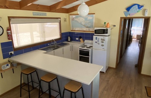 Alexandrina House | Lalapanzi - Kick back and relax (Pet Friendly)nSleeps 6 - 3 bedrooms - 1 bath