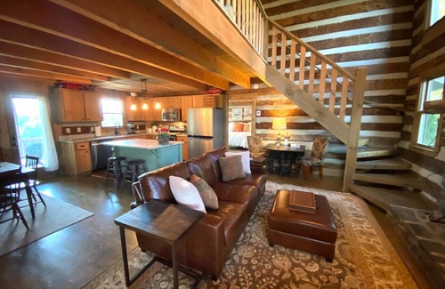 Todd Cabin | Lallybroch In The Mountains