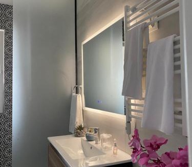 Ishem Apartment | Lalzi Luxe Retreat
