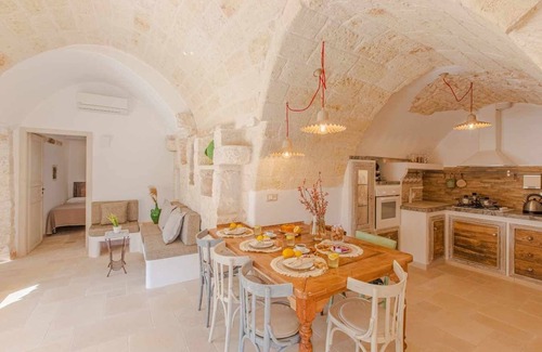 San Michele Salentino Villa | Lamia del vespro - private pool - outdoor kitchen - piagge 20 minutes away
