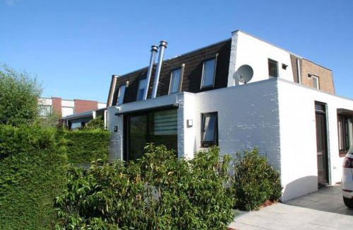 Nieuwvliet House | Lamsoor 9A*