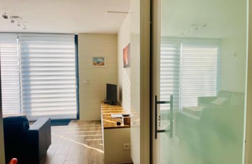 Nieuwvliet House | Lamsoor 9A*