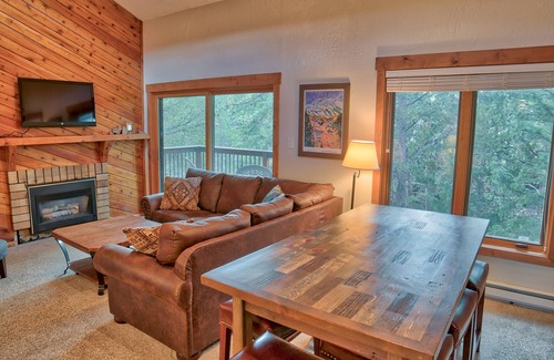 Warrior's Mark Condo | Lance's West 6 Condo with Pool & Hot Tub