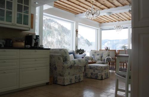 Pusterwald House | Land - Haus