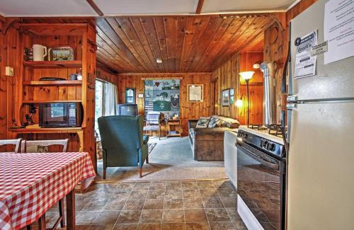 Land O Lakes House | Land O Lakes Hideaway with Boat Dock and Lake Views!