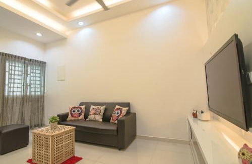 Bayan Lepas House | Landed Cozy House Near SPICE, Airport