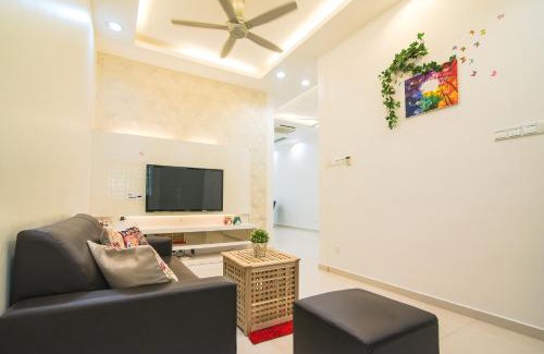 Bayan Lepas House | Landed Cozy House Near SPICE, Airport