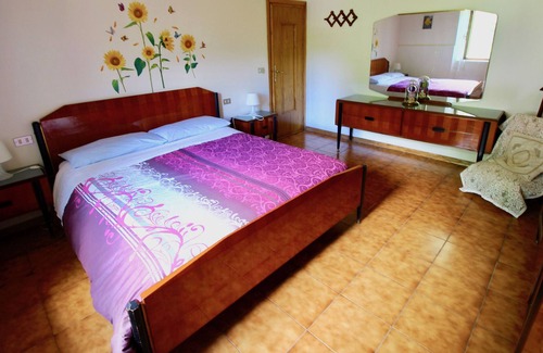 Granaglione House | LANDED IN AN ENCHANTED VALLEY