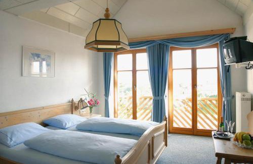 Neuler House | Landgasthof Bieg