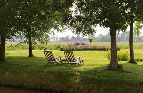 Zuidhorn Bed & Breakfast | Landgoedlogies Pábema