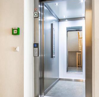 Niederalm Apartment | Landhaus Appartement Seidenwebergut Anif bei Salzburg