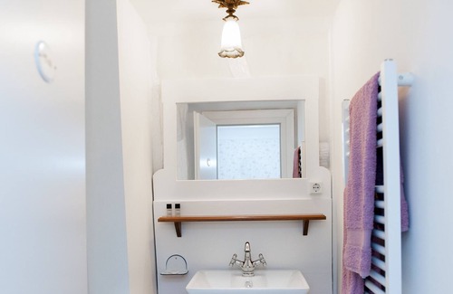 Oberderdingen Apartment | Landhaus - Doppelzimmer mit WC und Dusche