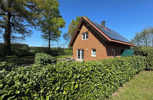 Greven House | LandHausFewo 9a for 5 friends with baby/dog in a secluded rural location