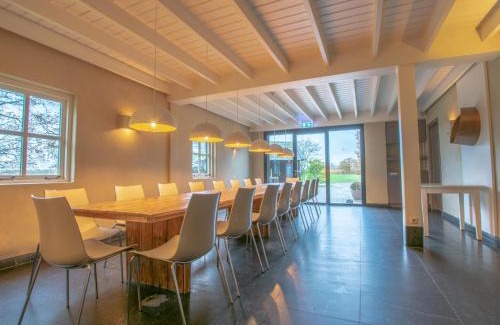 Verspreide huizen Ulvenhout House | Landhuis de Vos