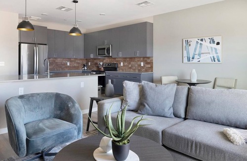 Warehouse District Apartment | Landing | Amazing 1BD, Clubhouse, Pool