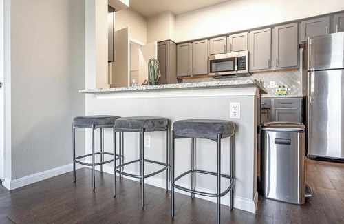 San Antonio Apartment | Landing | Amazing 2BD, Gym, Clubhouse