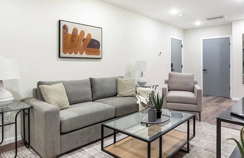 Spruce Hill Apartment | Landing at 4415 Chestnut - 2 Bedrooms in Univer.
