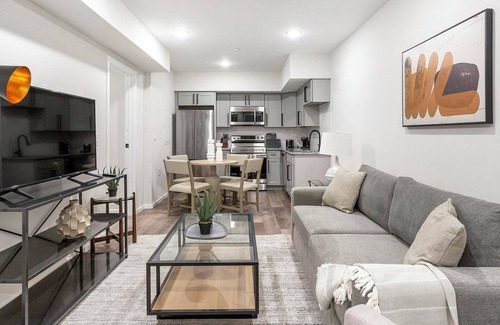 Spruce Hill Apartment | Landing at 4415 Chestnut - 2 Bedrooms in Univer.